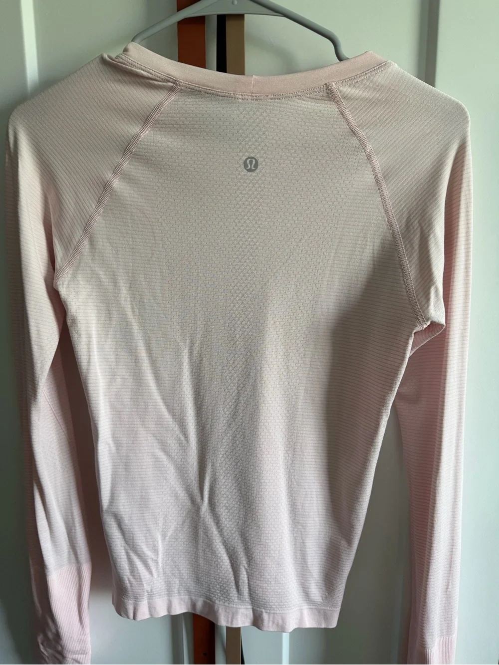 Lululemon Swiftly Tech Long-Sleeve Shirt 2.0 Waist Length